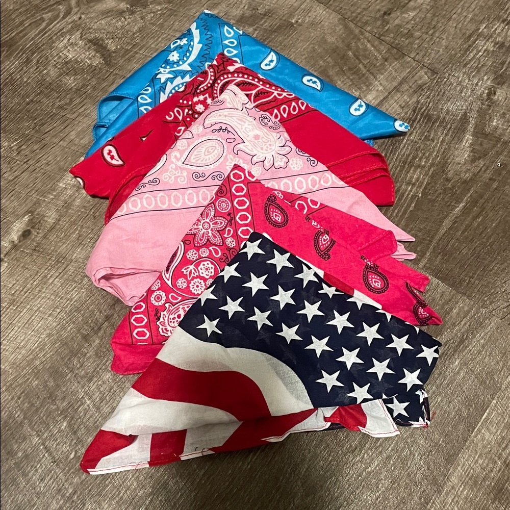 Assorted Women's Bandana Set - Red, Pink, Blue, Navy  $8 for 5 of them